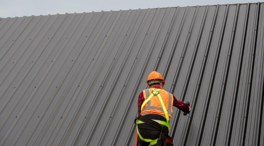 Professional gutter cleaning in Walsh, CO